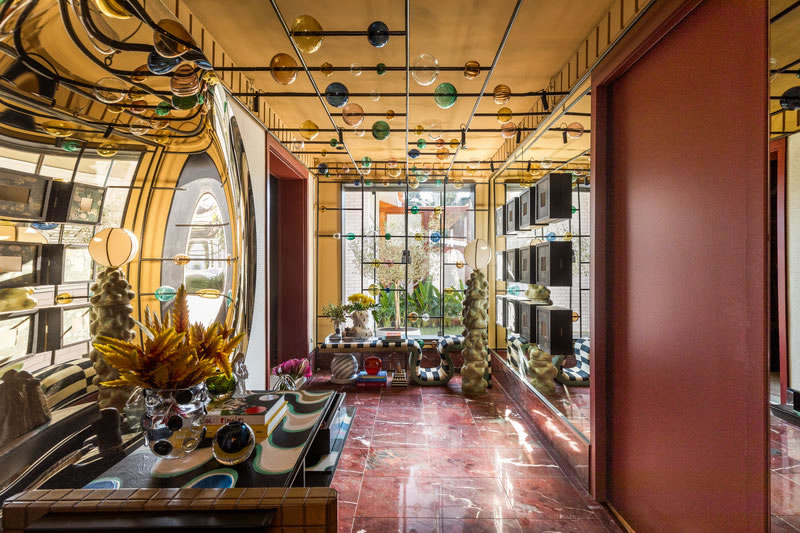 Karolinna Venturi recebe visitantes com elegância na CASACOR Paraná 2024 - CASACOR1
