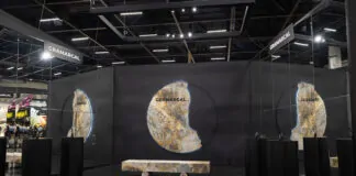 Gramarcal Granitos e Mármores realiza bate-papo com Isabelle Kopper na Expo Revestir - COPPER