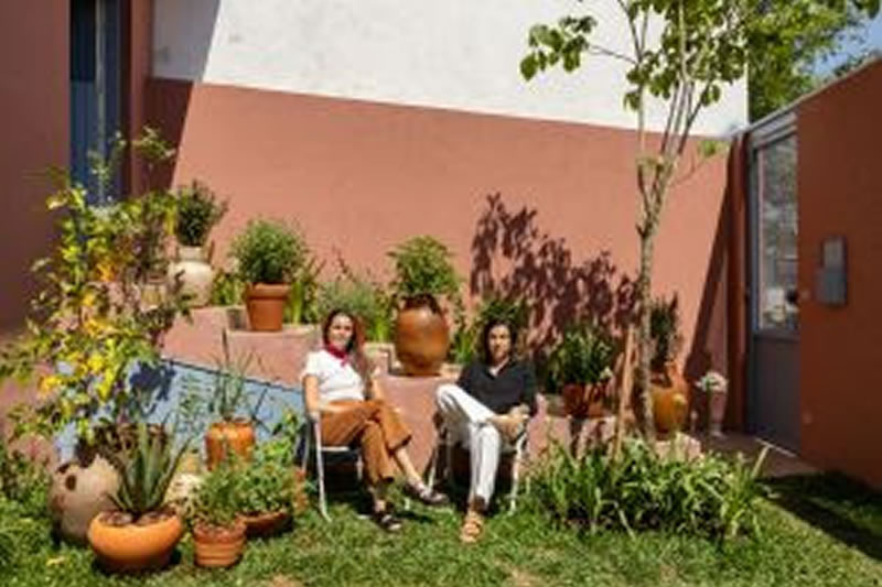 Uma casa desenhada para viver o verde no cotidiano - COSE1
