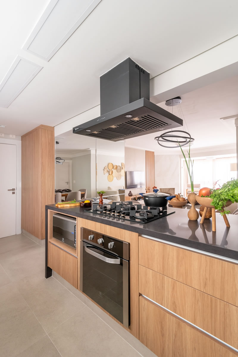 Portas e gavetas: dicas para aproveitar os espaços de forma inteligente - COZE2