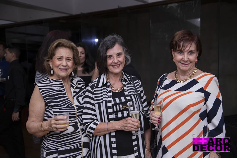 Lançamento do Anuário ARQ+DECOR 2019 reúne convidados em festa elegante na Casa de Vidro - Circuito ArqDecor 2