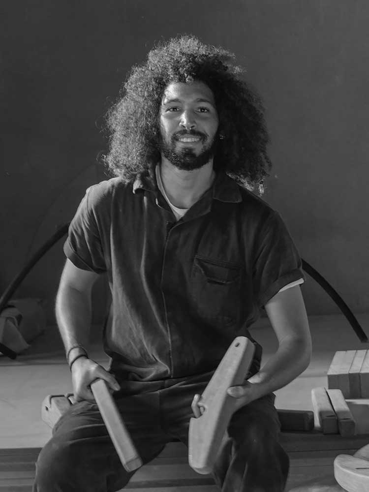 Peças artesanais do designer mineiro Pietro Oliveira chegam agora à galeria d.propósito - DESIGN MINEIRO 15