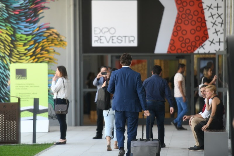 EXPO REVESTIR: retomada presencial marca 20 anos de sucesso - EXPOREVESTIR