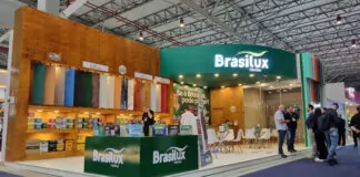 Fabricante de tintas se destaca na 25ª Construsul com projeto Loja 100% Brasilux - Estande da Brasilux