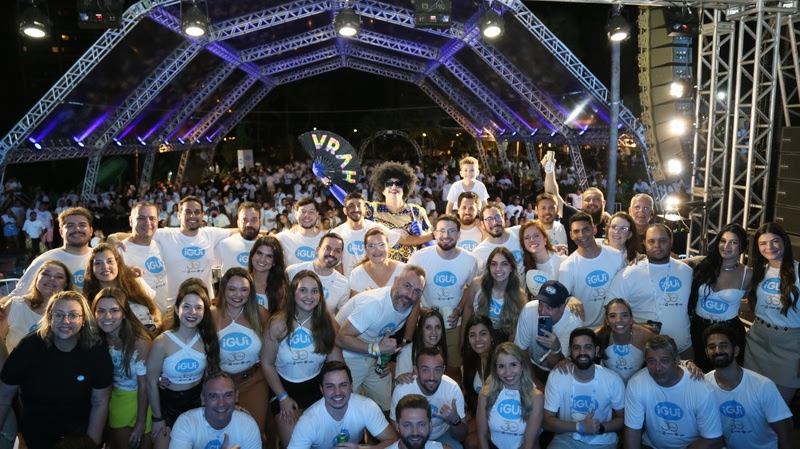 História que transborda: gigante global das piscinas celebra 30 anos de expertise - IGUI História que transborda: gigante global das piscinas celebra 30 anos de expertise - IGUI