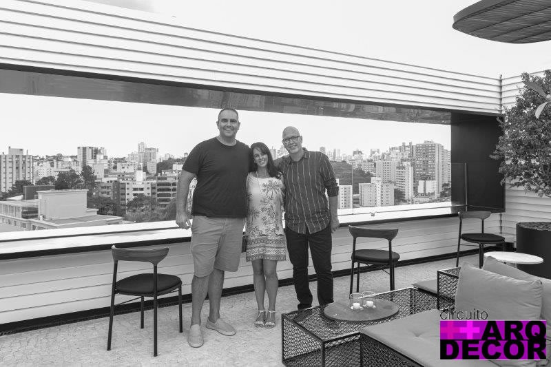 Jader Almeida recebe convidados na inauguração do showroom em Campinas - JADER10