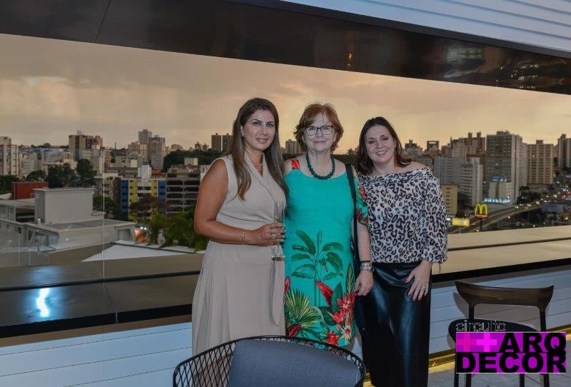 Jader Almeida recebe convidados na inauguração do showroom em Campinas - JADER13