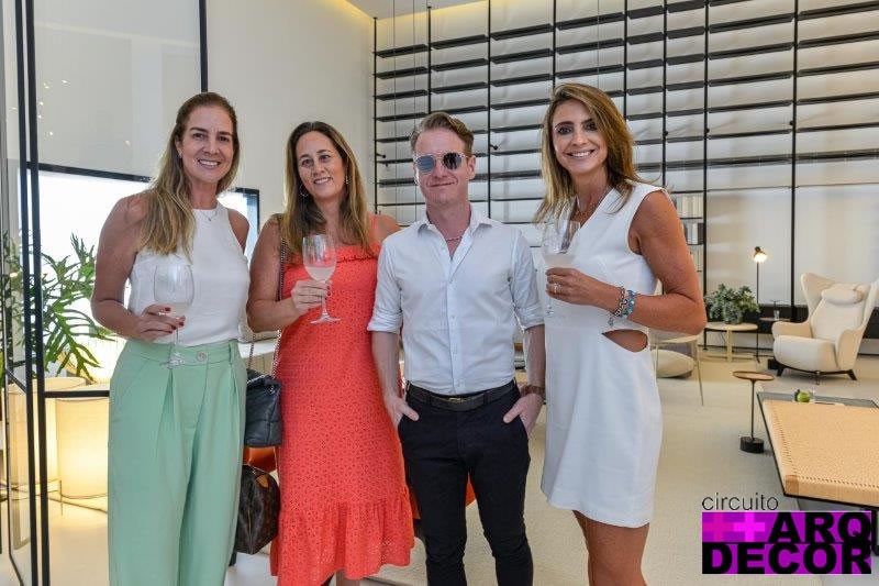 Jader Almeida recebe convidados na inauguração do showroom em Campinas - JADER7