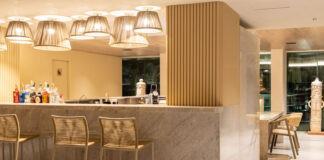 Conforto atemporal e identidade local transformam os interiores do Ritz Suítes em Maceió - MACEIO