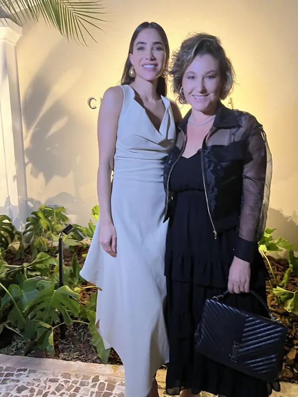 Renata Guastelli marca presença na inauguração da Clínica de estética de Romana Novais - RENATA Renata Guastelli marca presença na inauguração da Clínica de estética de Romana Novais - RENATA