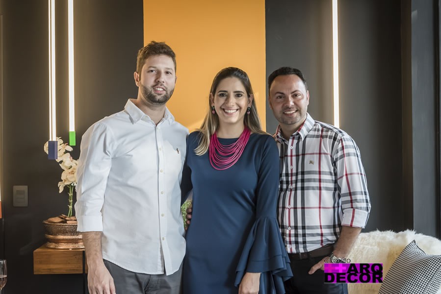 Lançamento Vitrine Conceitual Tessaro Móveis - TESSARO 102