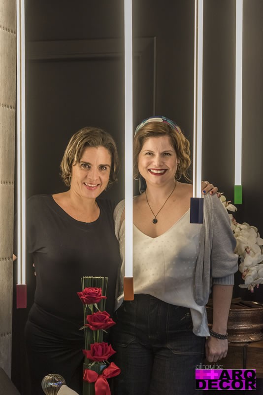 Lançamento Vitrine Conceitual Tessaro Móveis - TESSARO 194