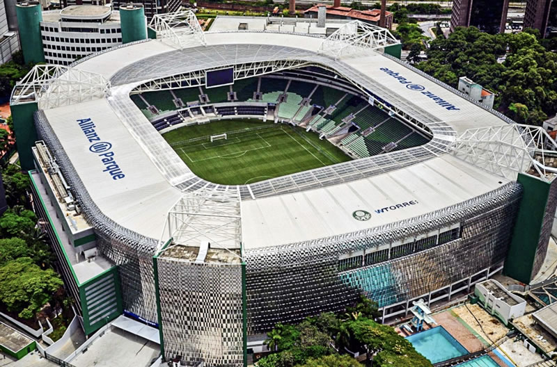 Fachada de inóx de estádio apresenta zero corrosão dez anos após a sua inauguração - aperam1
