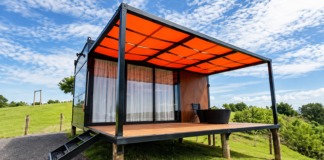 Cabanas em módulos de aço oferecem refúgio na natureza a turistas - cabanas em modulos de aco oferecem refugio na natureza a turistas