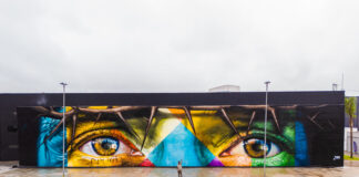 Kobra apresenta o mural "Jesus" em Alphaville, na capital de SP - default