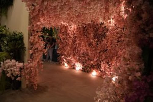 Demanda por flores permanentes avança na decoração - flor