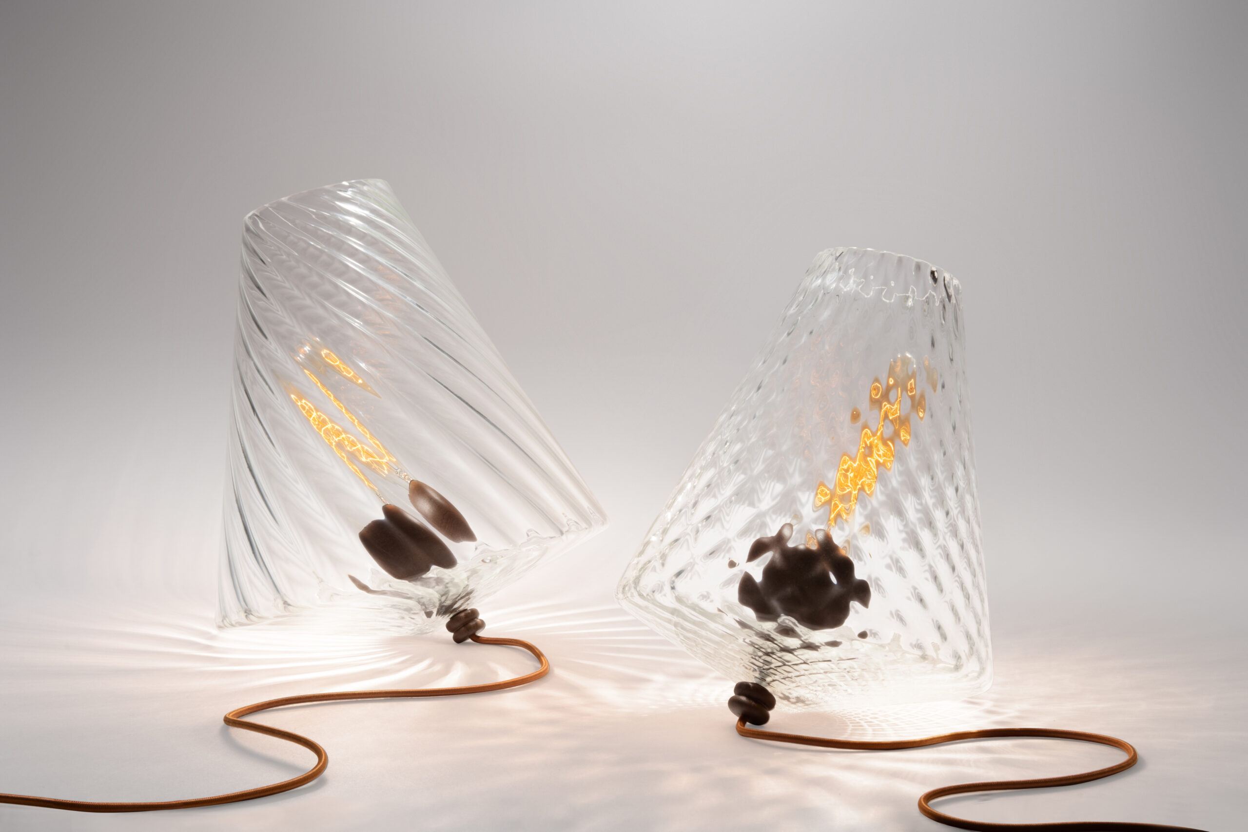 LABLUZ e Claudia Issa lançam luminária inspirada no Vaso Pião - labluz 118 scaled