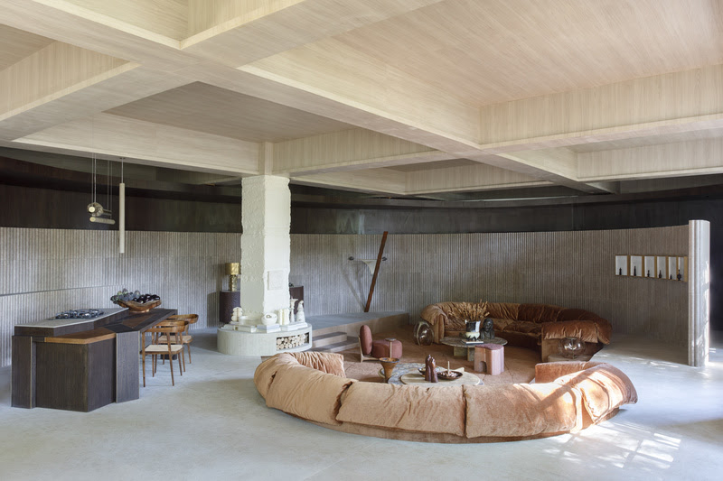 Casa MAGMA explora profundidade material e formas orgânicas na CASACOR SP 2026 - magma