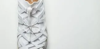 Arquiteto Kengo Kuma lança tênis em parceria com a ASICS - tenis 1
